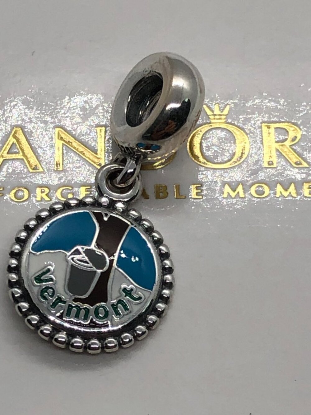 ✨🔥Pandora State Of Vermont Exclusive Maple Syrup Dangle Charm